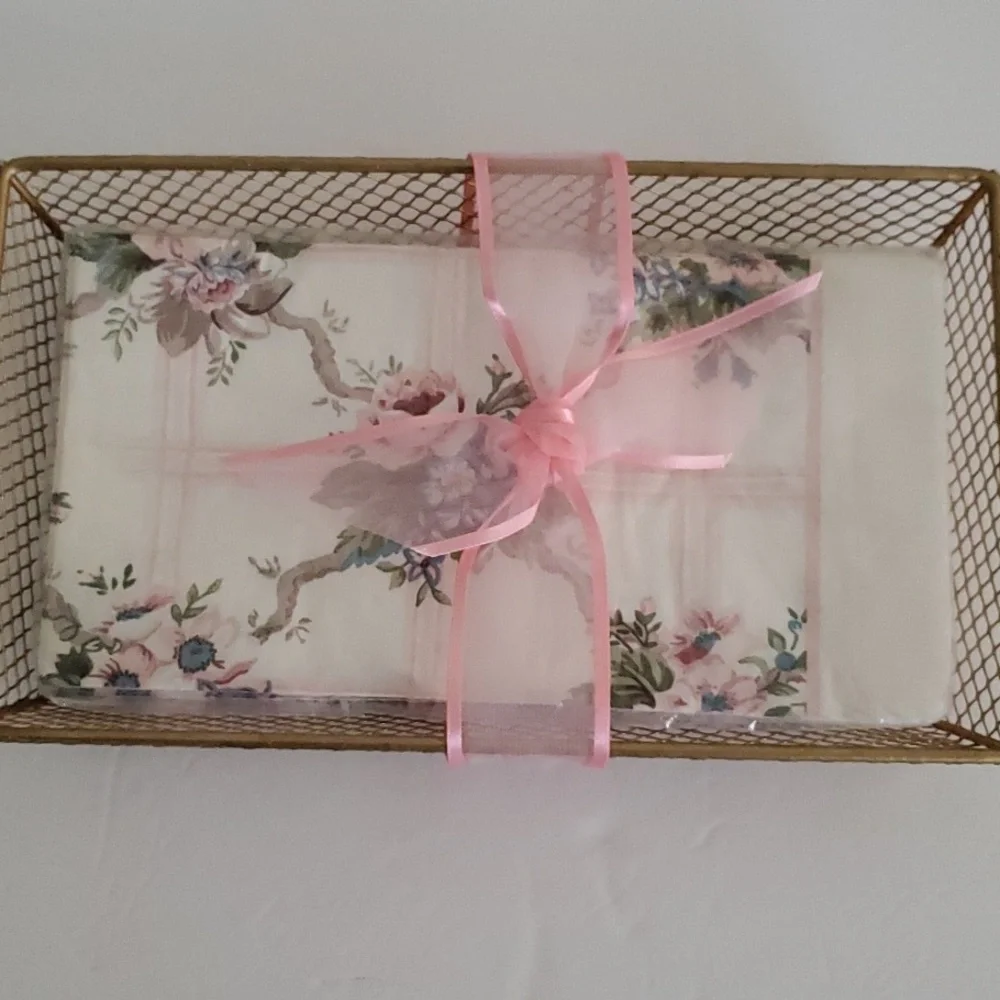 Guest Towels and Basket